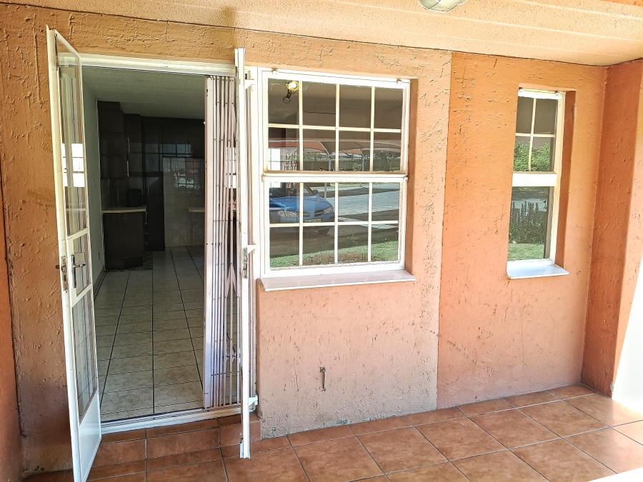 To Let 3 Bedroom Property for Rent in Meyersdal Gauteng