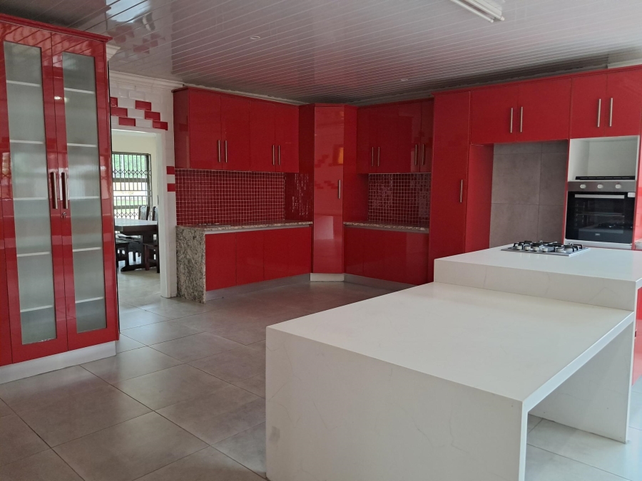 7 Bedroom Property for Sale in Sonneveld Gauteng