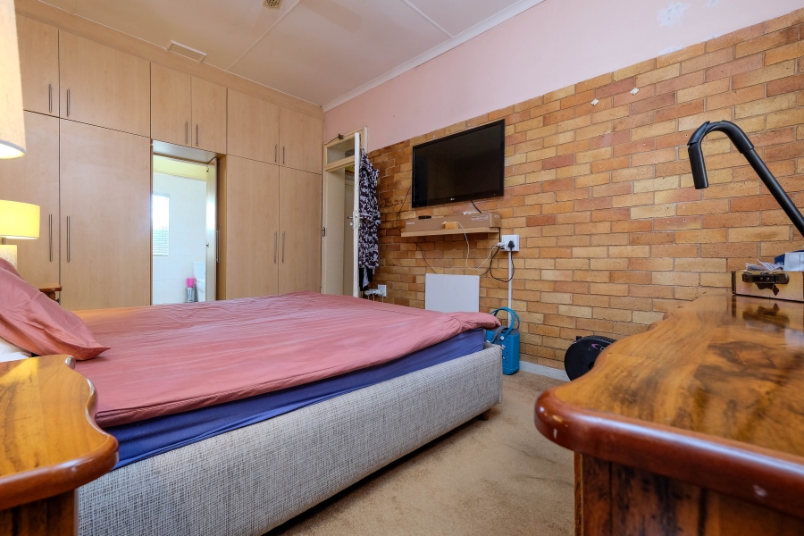 4 Bedroom Property for Sale in Florida Gauteng