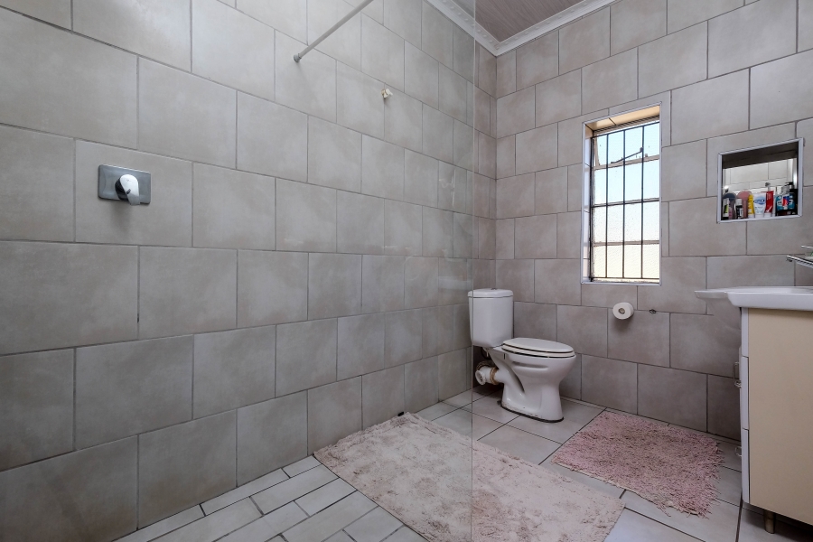 4 Bedroom Property for Sale in Florida Gauteng