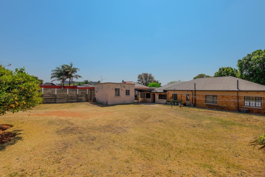 4 Bedroom Property for Sale in Florida Gauteng