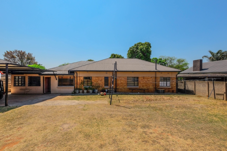 4 Bedroom Property for Sale in Florida Gauteng