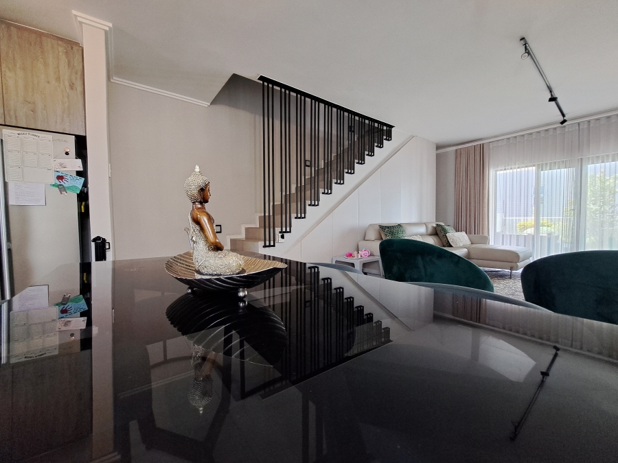 3 Bedroom Property for Sale in Sandown Gauteng