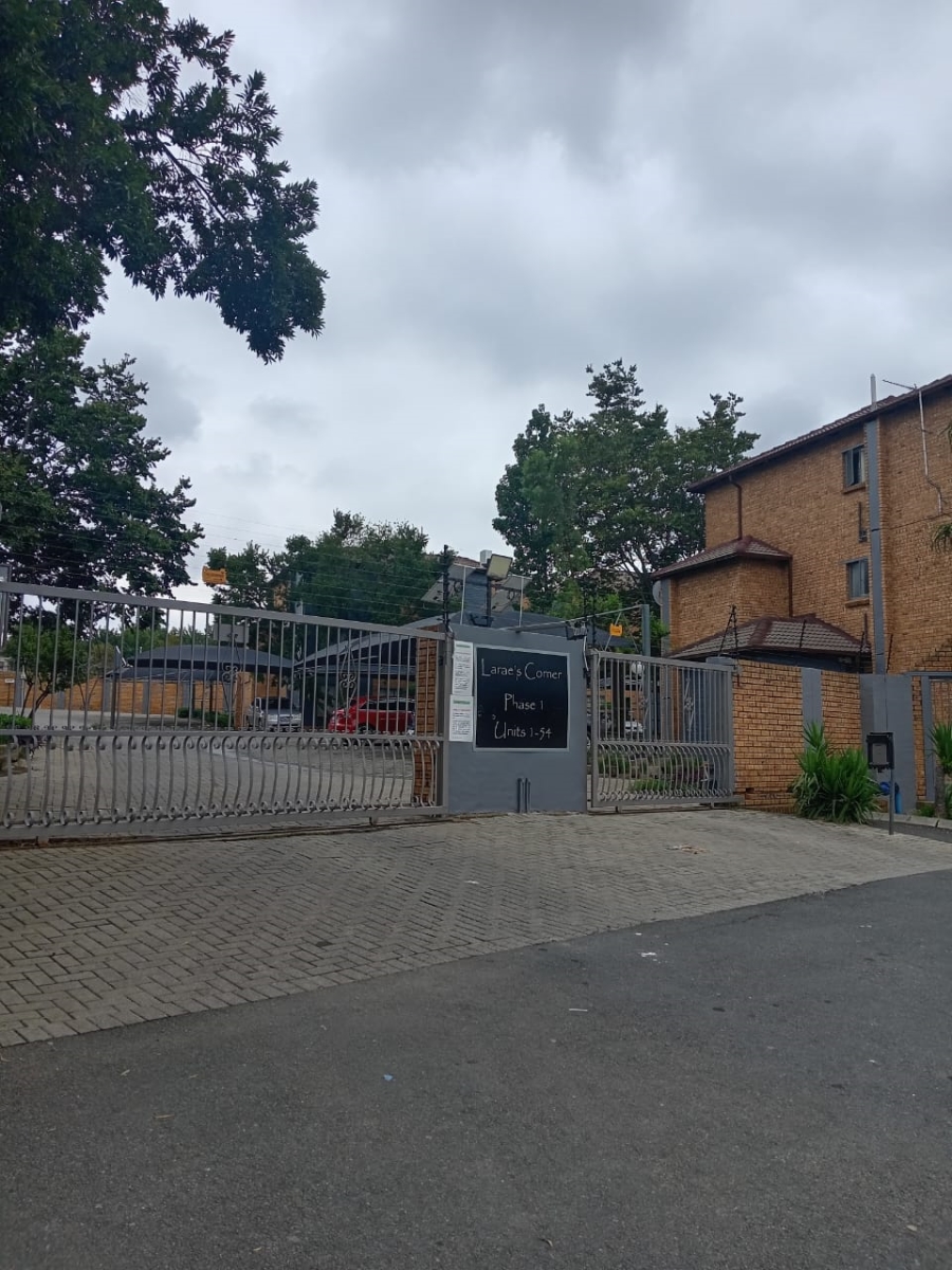 To Let 2 Bedroom Property for Rent in Birchleigh Gauteng