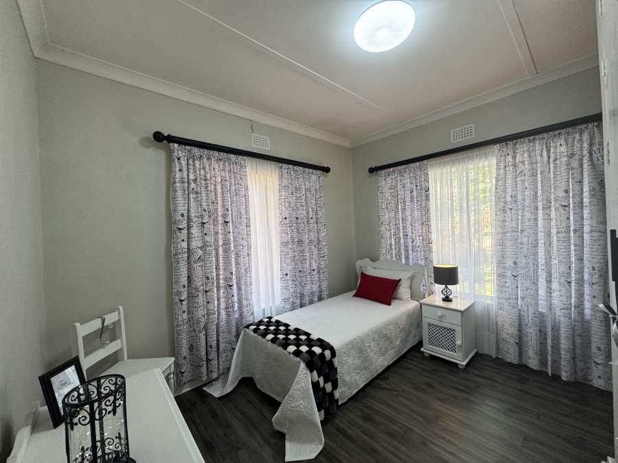 3 Bedroom Property for Sale in South Crest Gauteng