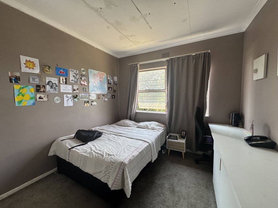 To Let 4 Bedroom Property for Rent in Corlett Gardens Gauteng