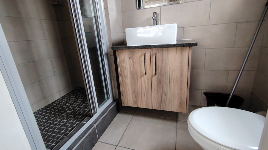 To Let 2 Bedroom Property for Rent in Edenburg Gauteng