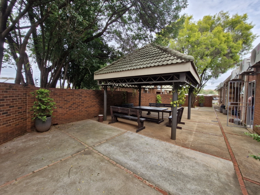 To Let commercial Property for Rent in Die Hoewes Gauteng