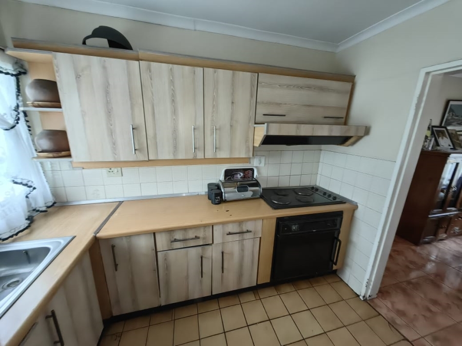 3 Bedroom Property for Sale in Protea North Gauteng