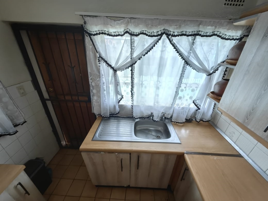 3 Bedroom Property for Sale in Protea North Gauteng