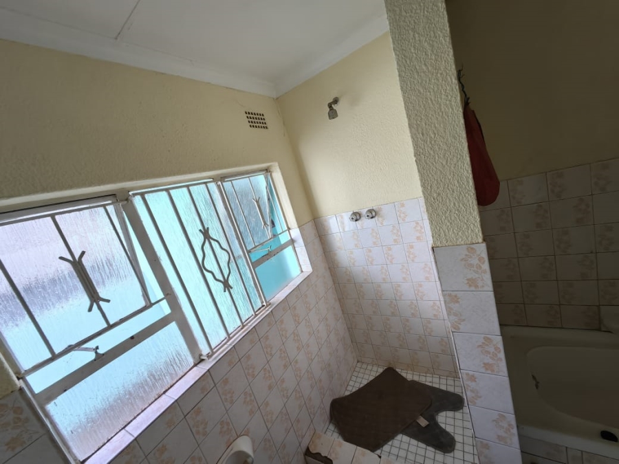 3 Bedroom Property for Sale in Protea North Gauteng
