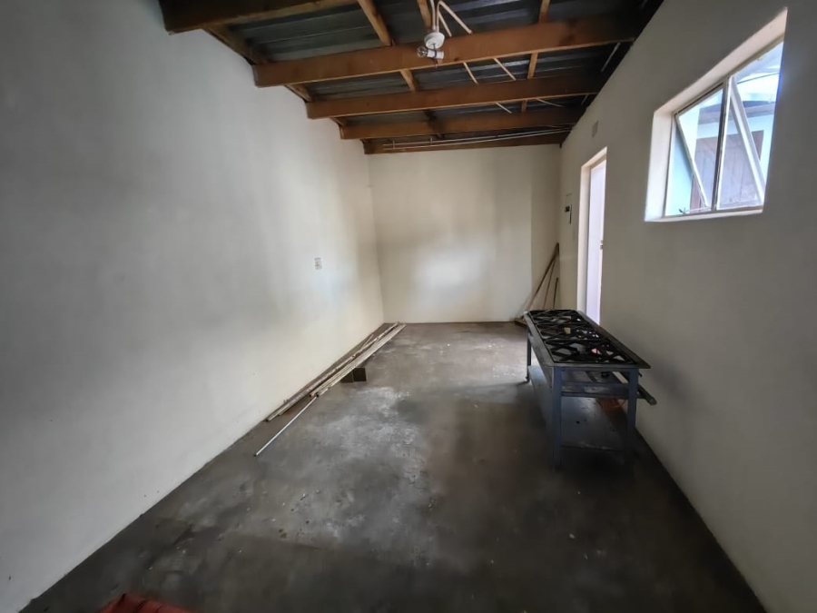 3 Bedroom Property for Sale in Protea North Gauteng