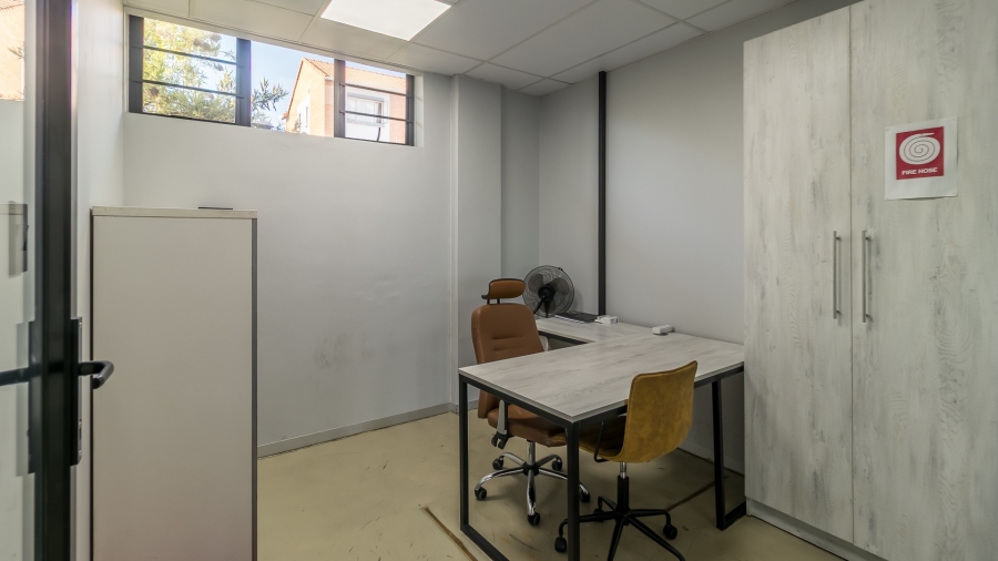 To Let commercial Property for Rent in Vorna Valley Gauteng