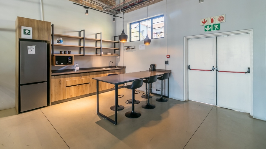 To Let commercial Property for Rent in Vorna Valley Gauteng