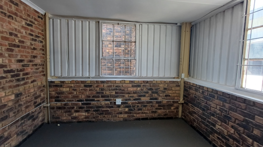 To Let commercial Property for Rent in Meyerton Park Gauteng