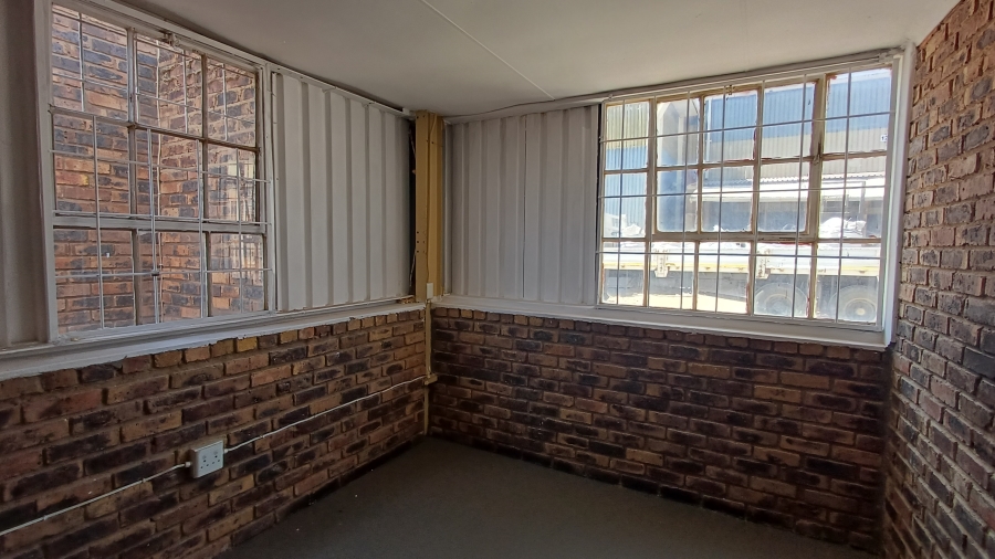To Let commercial Property for Rent in Meyerton Park Gauteng