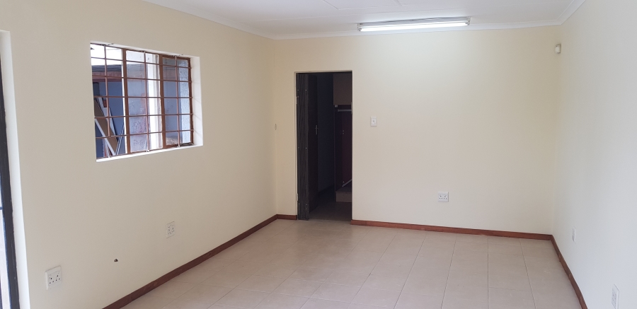 Commercial Property for Sale in Rooihuiskraal Gauteng