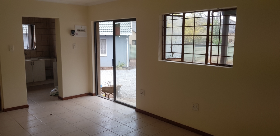 Commercial Property for Sale in Rooihuiskraal Gauteng