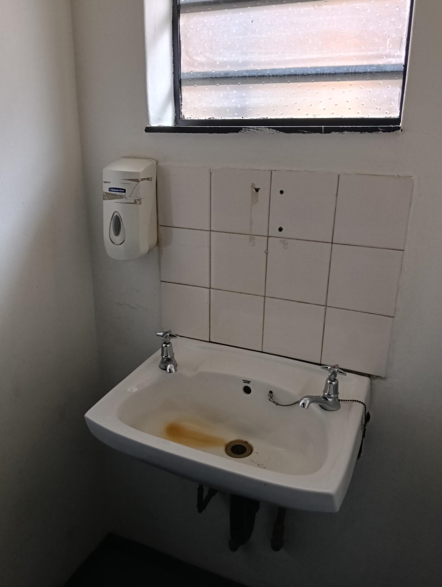 Commercial Property for Sale in Silvertondale Gauteng