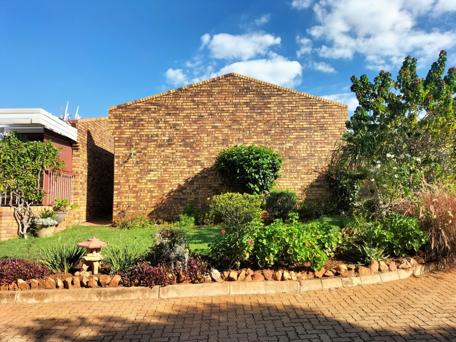2 Bedroom Property for Sale in Amandasig Gauteng