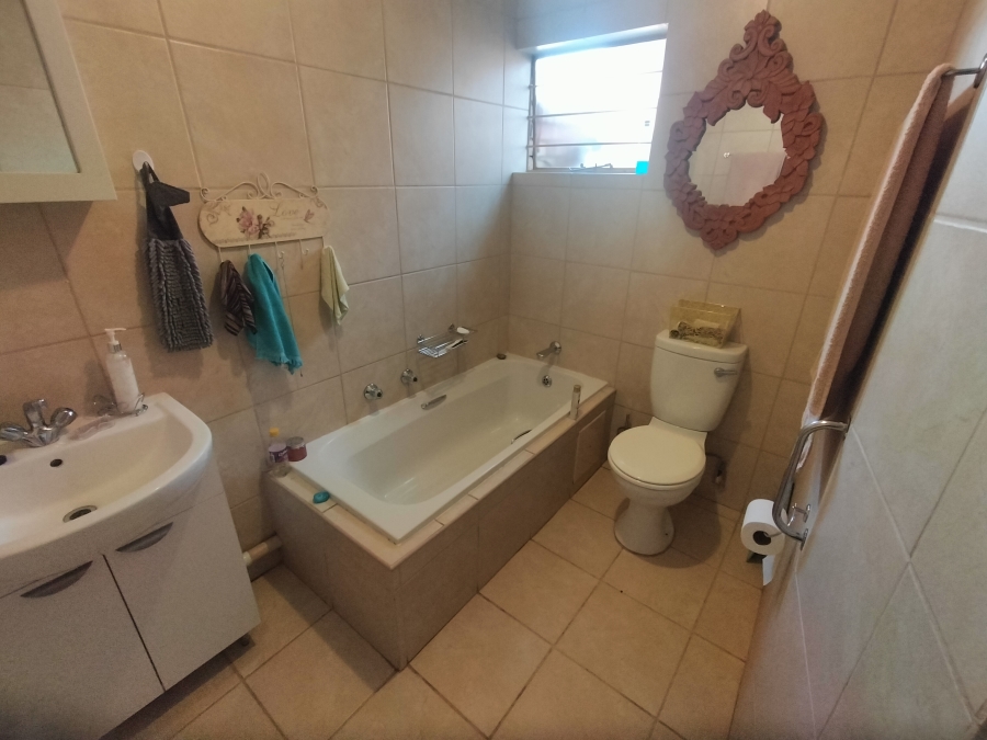 2 Bedroom Property for Sale in Amandasig Gauteng