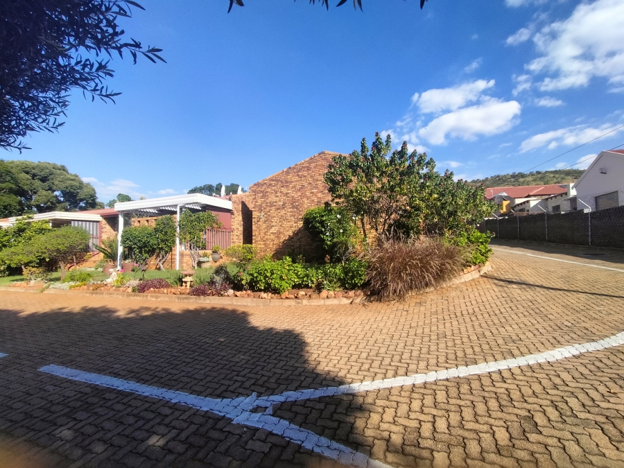 2 Bedroom Property for Sale in Amandasig Gauteng