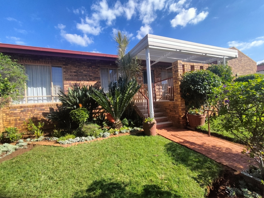 2 Bedroom Property for Sale in Amandasig Gauteng