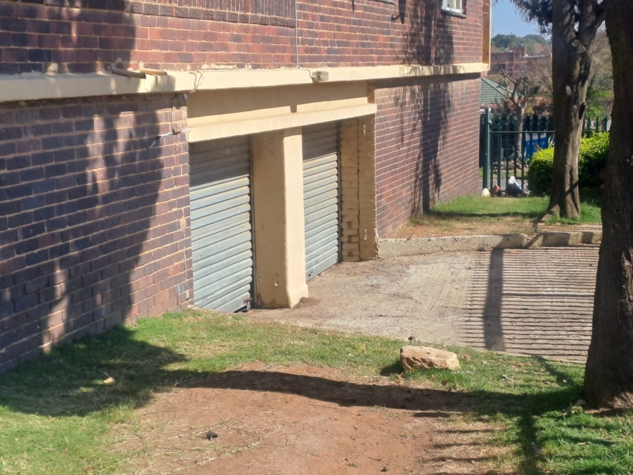 1 Bedroom Property for Sale in Rosettenville Gauteng