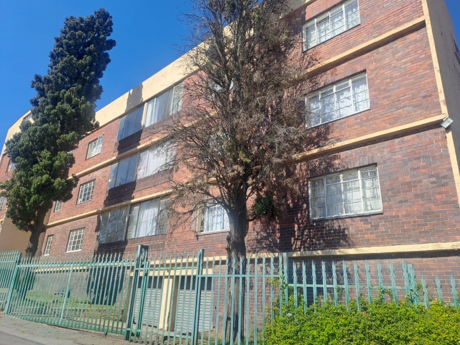 1 Bedroom Property for Sale in Rosettenville Gauteng