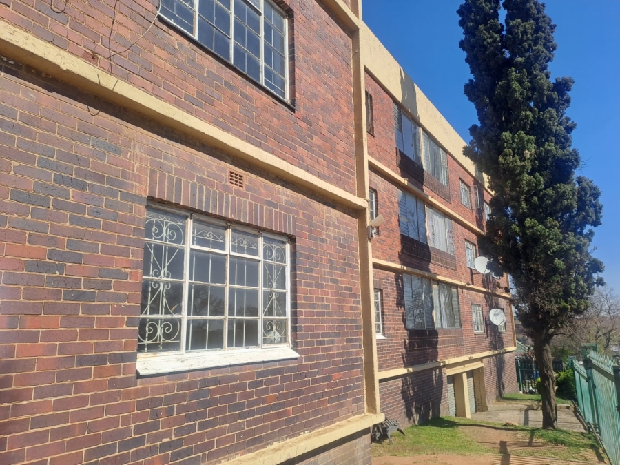 1 Bedroom Property for Sale in Rosettenville Gauteng