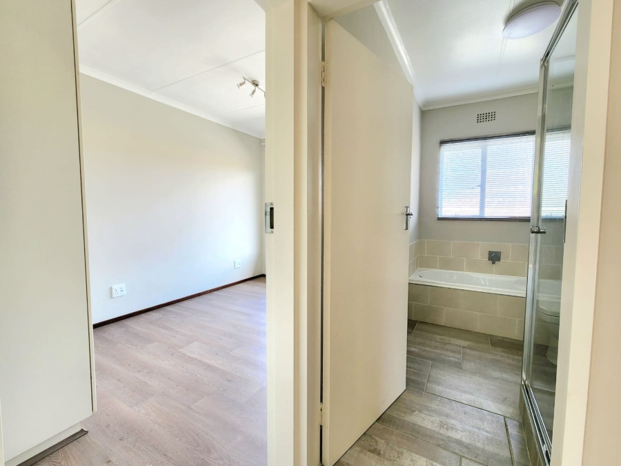 To Let 2 Bedroom Property for Rent in Wilgeheuwel Gauteng