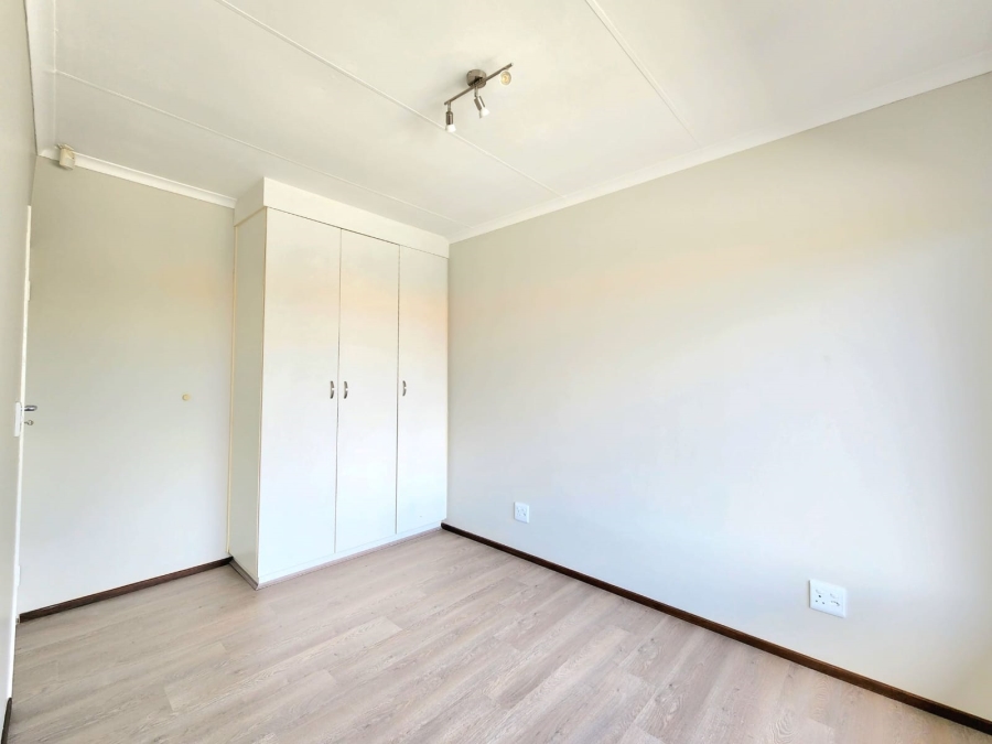 To Let 2 Bedroom Property for Rent in Wilgeheuwel Gauteng