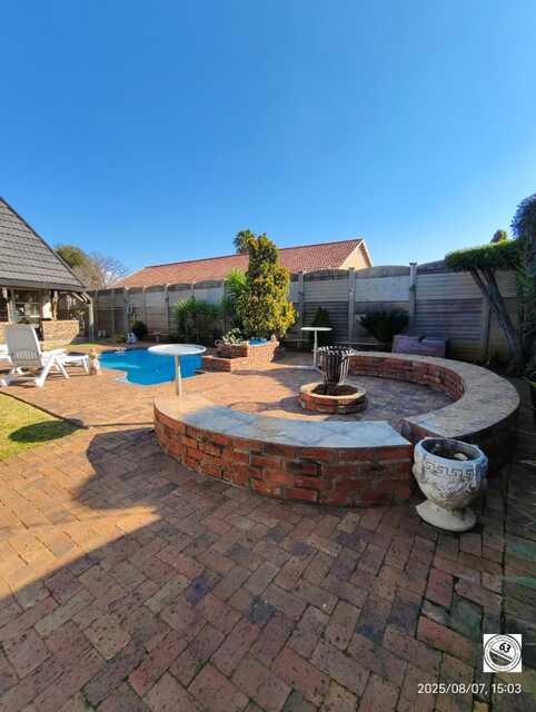 3 Bedroom Property for Sale in Vanderbijlpark SE 6 Gauteng