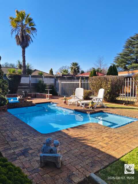 3 Bedroom Property for Sale in Vanderbijlpark SE 6 Gauteng