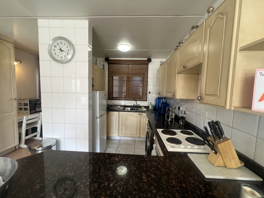 1 Bedroom Property for Sale in Bedfordview Gauteng