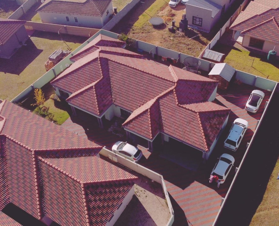 4 Bedroom Property for Sale in Strubenvale Gauteng