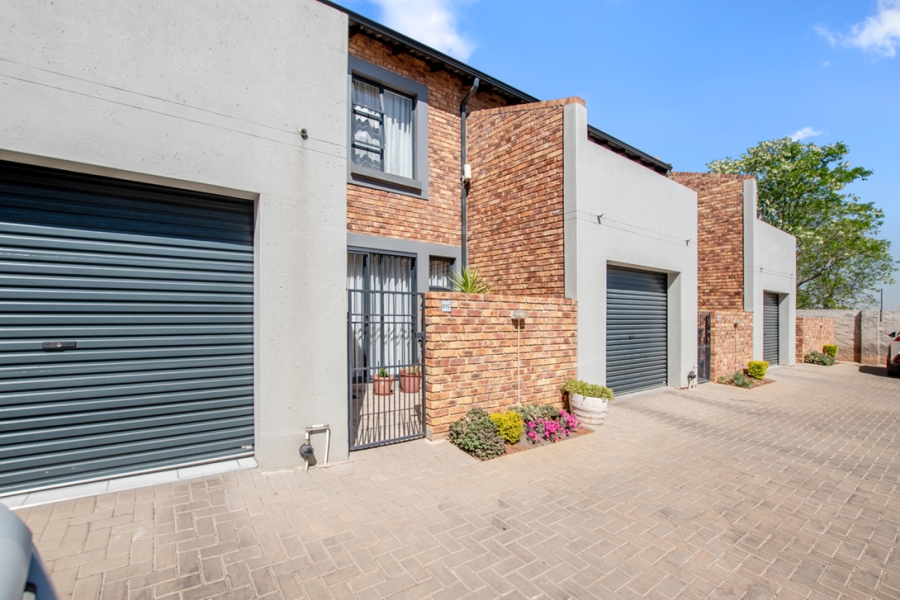 3 Bedroom Property for Sale in Rand Collieries Gauteng
