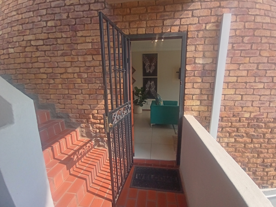 1 Bedroom Property for Sale in Bassonia Gauteng