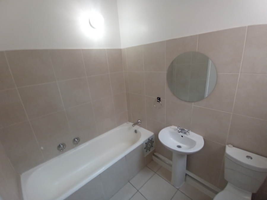 2 Bedroom Property for Sale in The Hill Gauteng