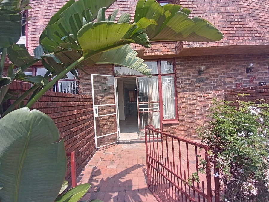 2 Bedroom Property for Sale in The Hill Gauteng