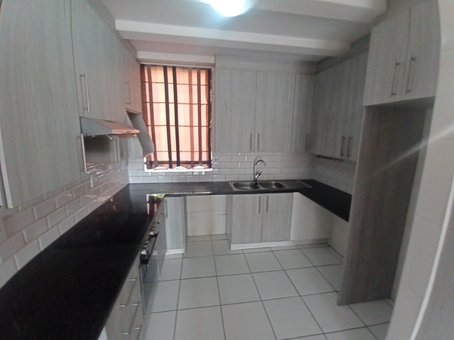 2 Bedroom Property for Sale in The Hill Gauteng