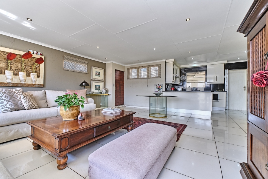 2 Bedroom Property for Sale in Morningside Gauteng
