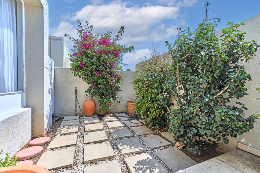 2 Bedroom Property for Sale in Morningside Gauteng
