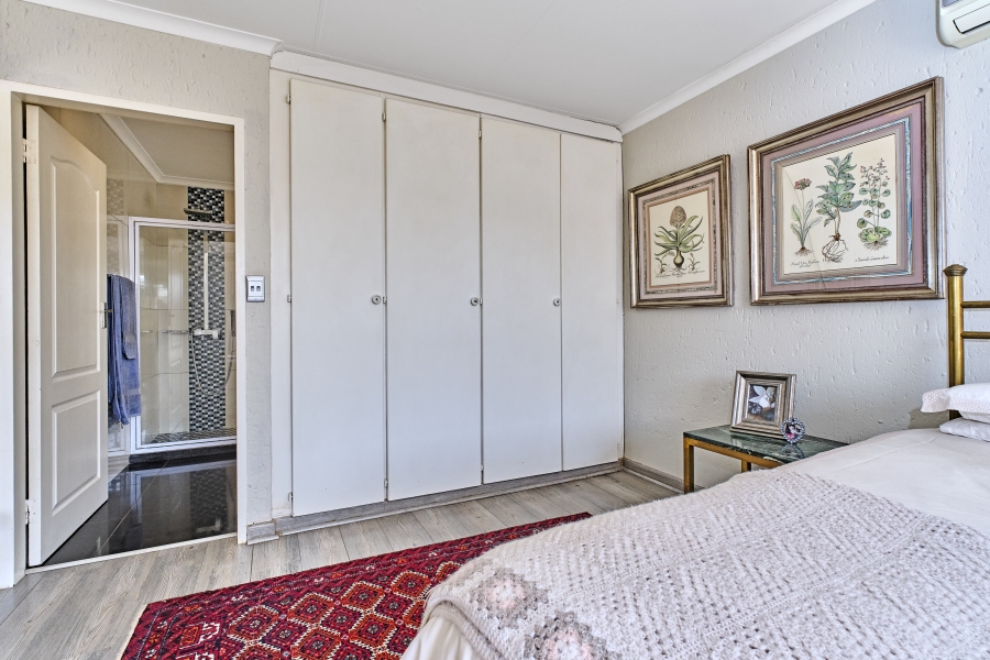 2 Bedroom Property for Sale in Morningside Gauteng