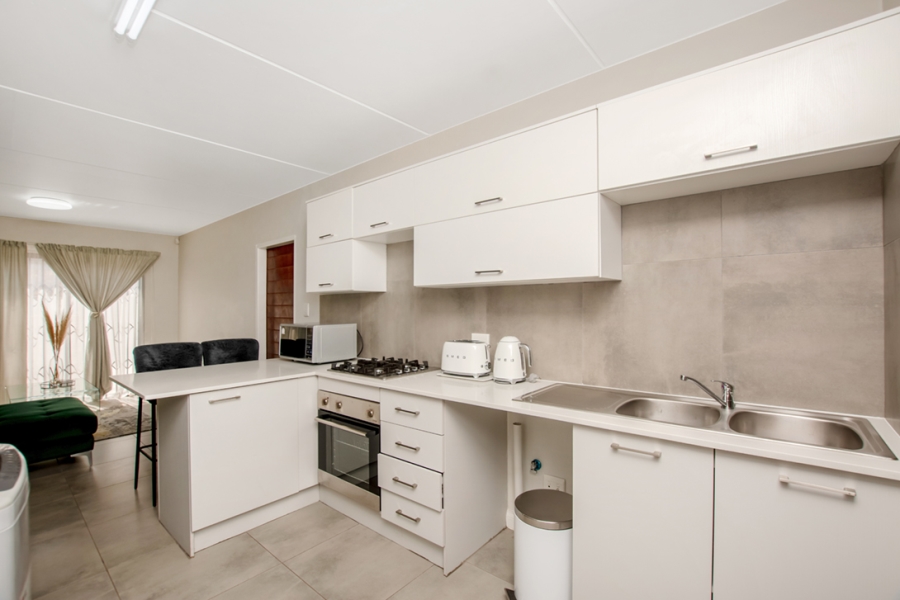 3 Bedroom Property for Sale in Witpoortjie AH Gauteng