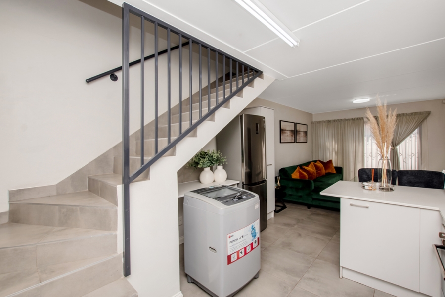 3 Bedroom Property for Sale in Witpoortjie AH Gauteng