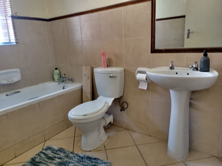 3 Bedroom Property for Sale in Karenpark Gauteng