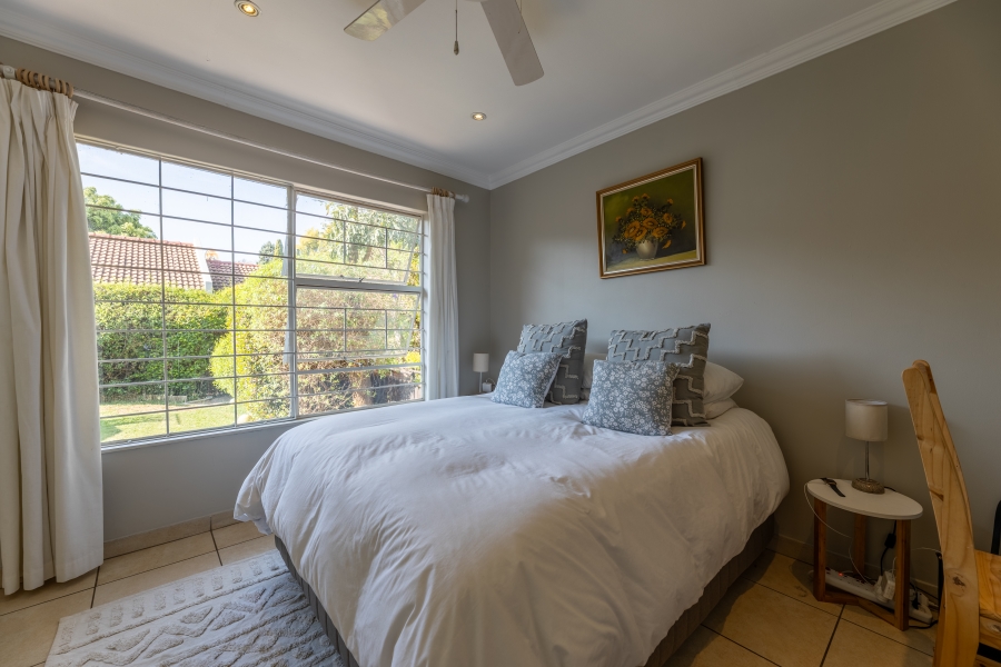 2 Bedroom Property for Sale in Magaliessig Gauteng
