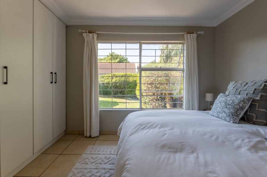 2 Bedroom Property for Sale in Magaliessig Gauteng