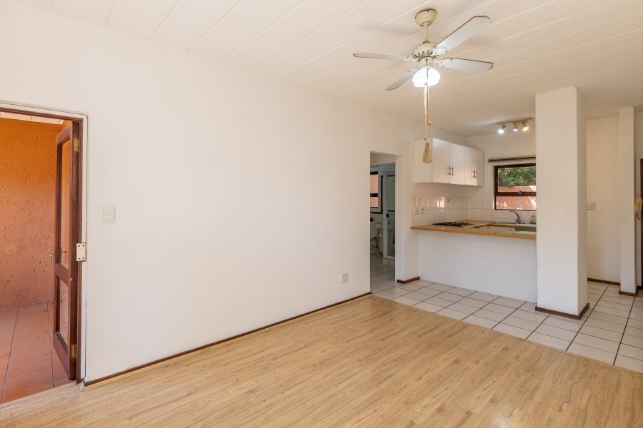 1 Bedroom Property for Sale in Sunninghill Gauteng